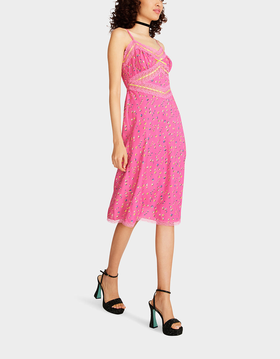 BETSEYS SLEEVELESS RIBBON DRESS PINK | Slip Dresses – Betsey Johnson