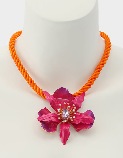 ORCHID SHORT PENDANT NECKLACE PINK - JEWELRY - Betsey Johnson