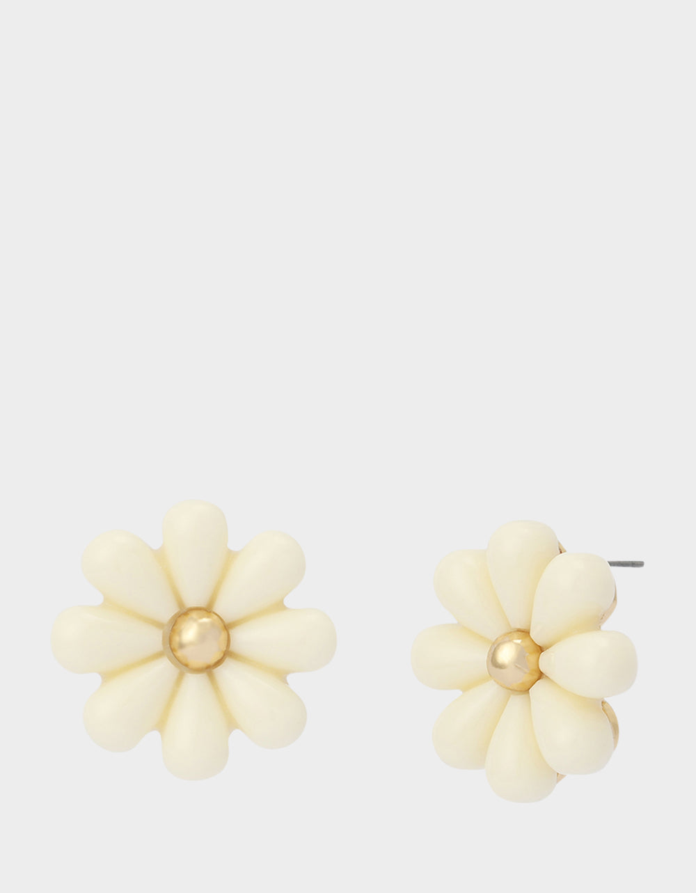 DAISY STUD EARRINGS IVORY - JEWELRY - Betsey Johnson
