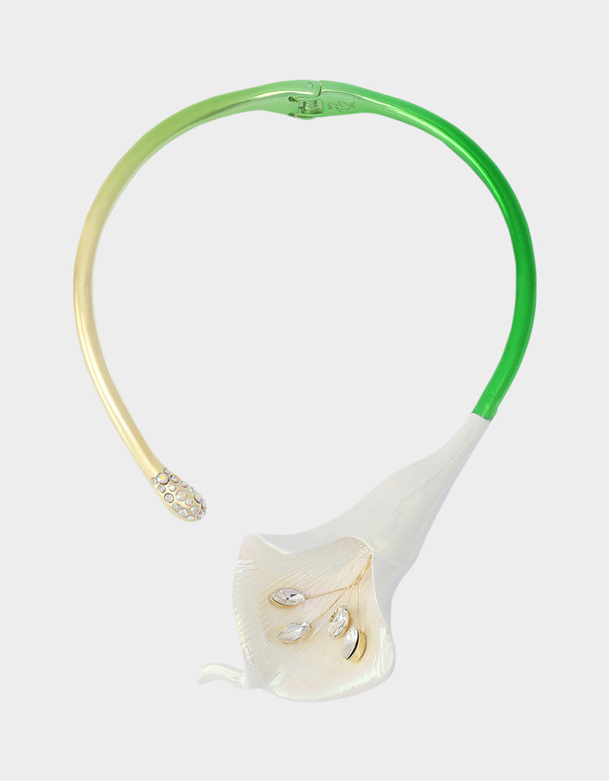 CALLA LILY COLLAR NECKLACE GREEN - JEWELRY - Betsey Johnson