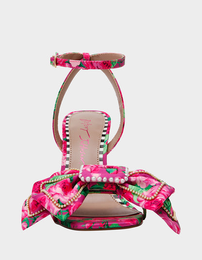 DENLY FUCHSIA FLORAL - SHOES - Betsey Johnson