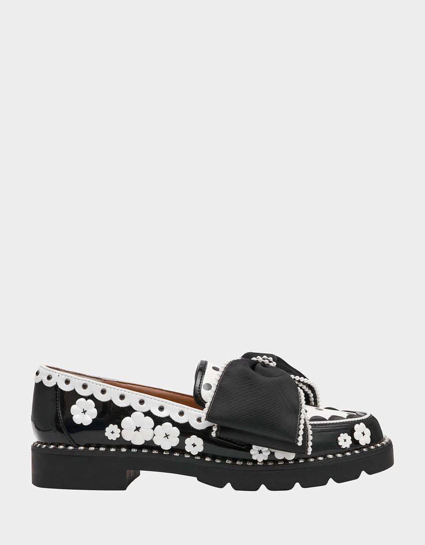 HURLEY BLACK/WHITE FLOWER - SHOES - Betsey Johnson