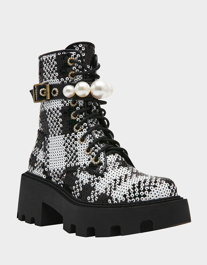 JONNIE BLACK WHITE PLAID - SHOES - Betsey Johnson