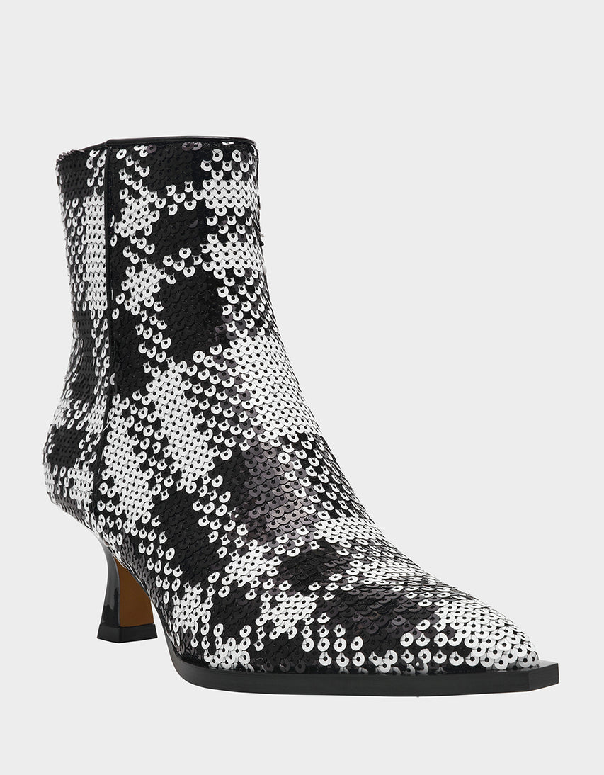 LOUISA BLACK/WHITE PLAID - SHOES - Betsey Johnson
