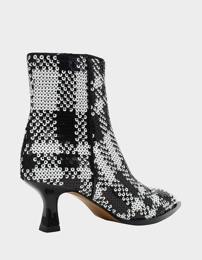 LOUISA BLACK/WHITE PLAID - SHOES - Betsey Johnson