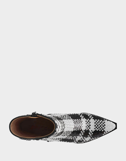 LOUISA BLACK/WHITE PLAID - SHOES - Betsey Johnson