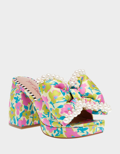 MACCIE YELLOW MULTI - SHOES - Betsey Johnson