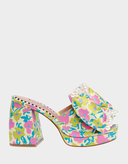 MACCIE YELLOW MULTI - SHOES - Betsey Johnson