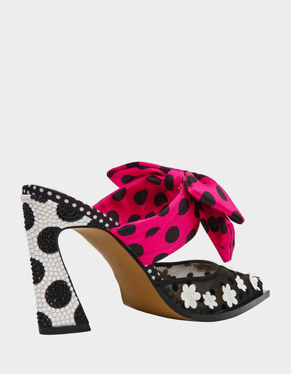 NAOMI BLACK/WHITE/MULTI - SHOES - Betsey Johnson