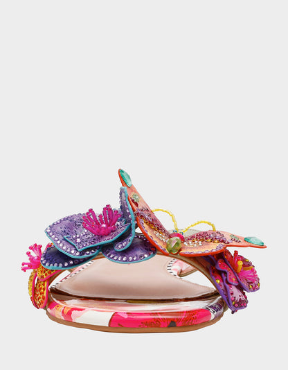 NICOLLE WHITE MULTI - SHOES - Betsey Johnson