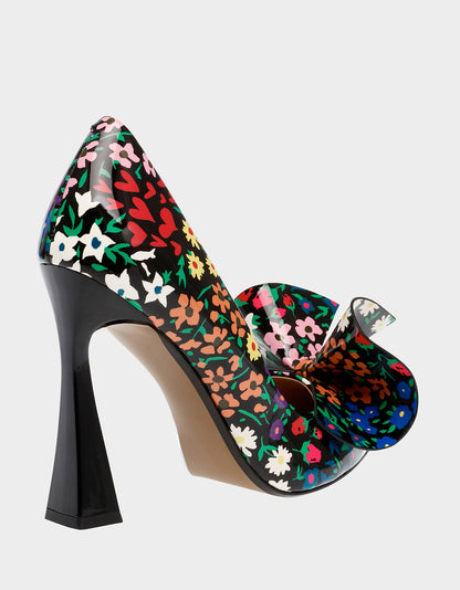 NOBBLE-P BLACK DITSY FLORAL - SHOES - Betsey Johnson