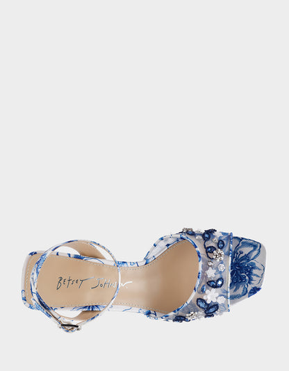 BRODY WHITE/BLUE FLORAL - SHOES - Betsey Johnson