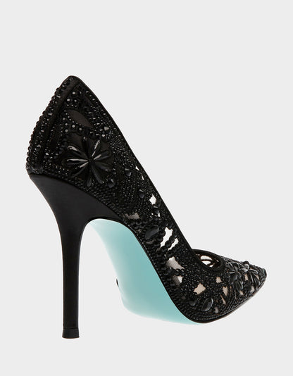 CHIC BLACK - SHOES - Betsey Johnson