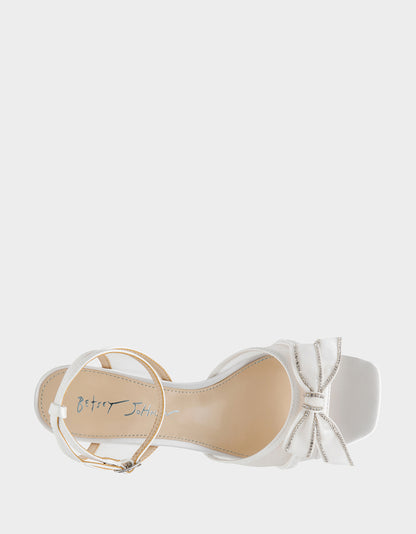 CODY IVORY - SHOES - Betsey Johnson
