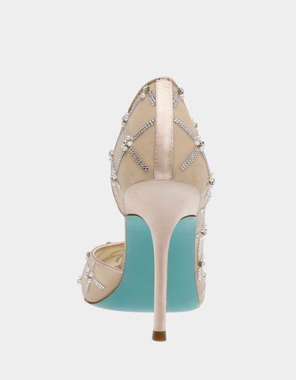 CRUZE NUDE - SHOES - Betsey Johnson