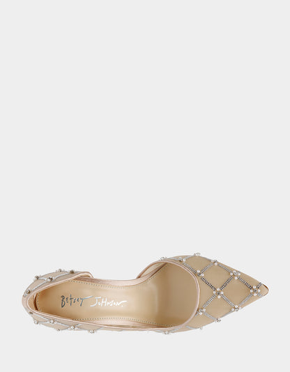 CRUZE NUDE - SHOES - Betsey Johnson