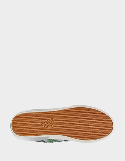 DAMON CLOVER - SHOES - Betsey Johnson