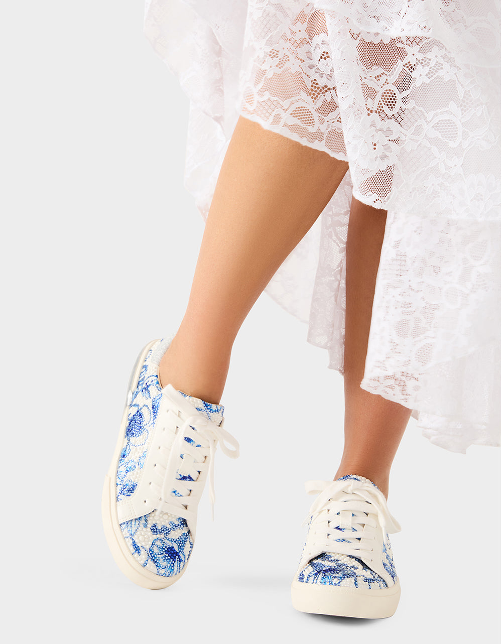DAMON WHITE/BLUE FLORAL - SHOES - Betsey Johnson