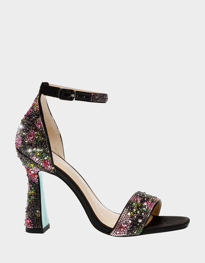 DANI BLACK/PINK FLORAL - SHOES - Betsey Johnson