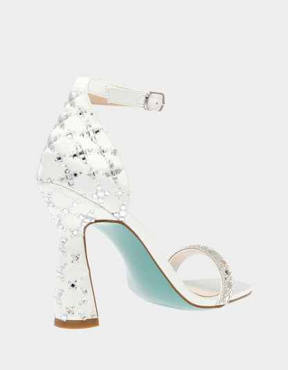 DEAN IVORY - SHOES - Betsey Johnson