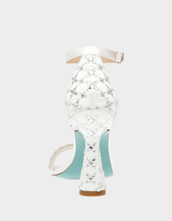 DEAN IVORY - SHOES - Betsey Johnson