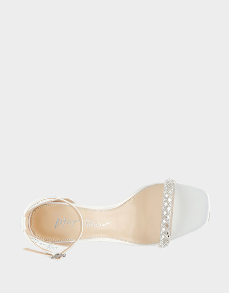 DEAN IVORY - SHOES - Betsey Johnson