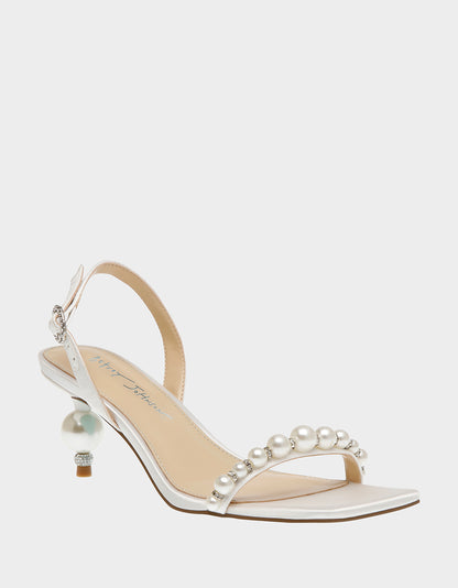 DELTA IVORY - SHOES - Betsey Johnson