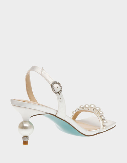 DELTA IVORY - SHOES - Betsey Johnson