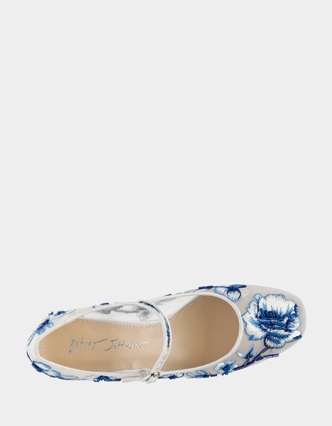 EZRA BLUE FLORAL - SHOES - Betsey Johnson