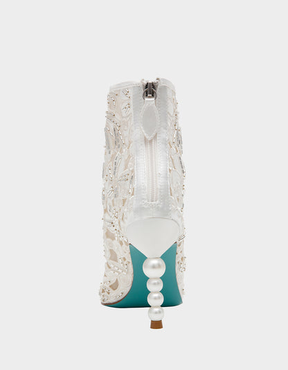 JACK IVORY - SHOES - Betsey Johnson