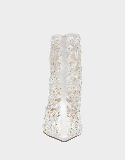 JACK IVORY - SHOES - Betsey Johnson