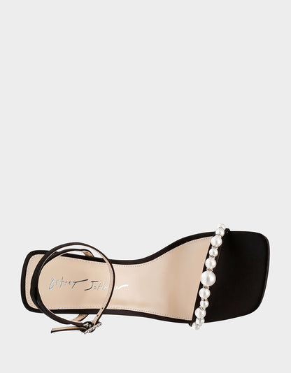 JACY BLACK - SHOES - Betsey Johnson