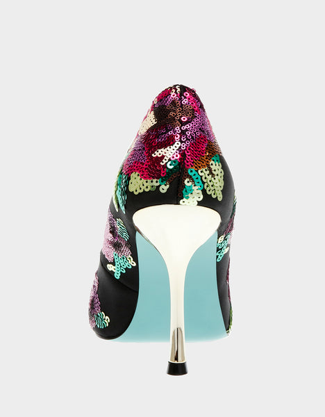 Betsey johnson deals neena pump