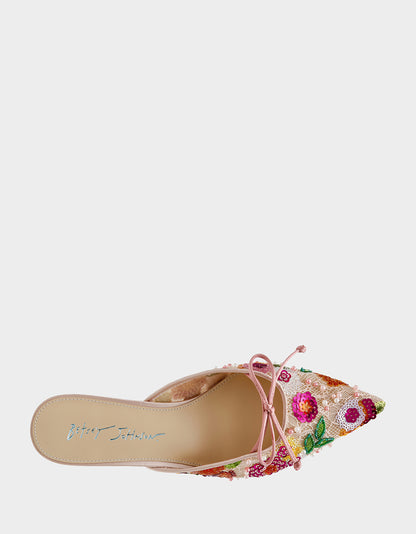 KEELY NUDE FLORAL - SHOES - Betsey Johnson