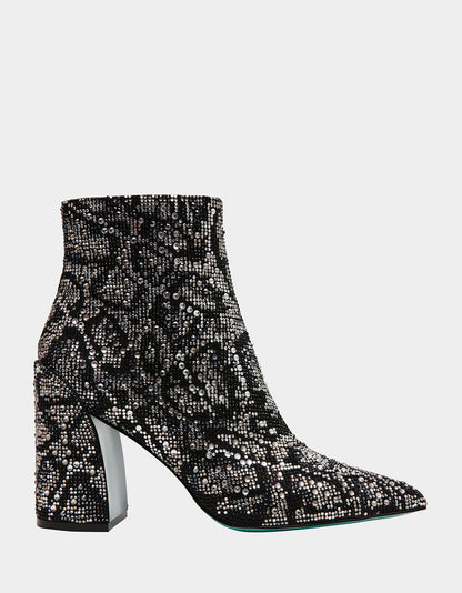 KRIS SNAKE - SHOES - Betsey Johnson