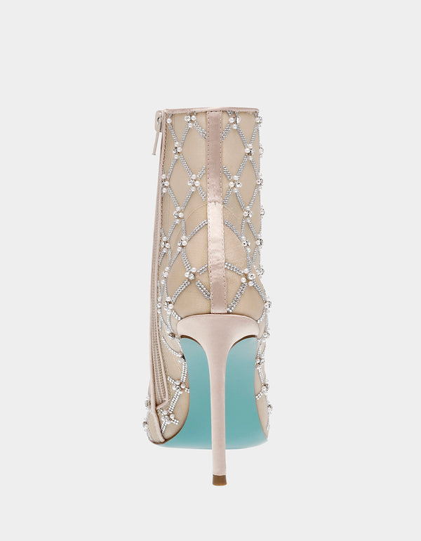 LARKK NUDE - SHOES - Betsey Johnson