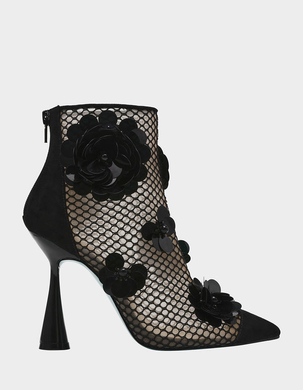 NAVEY BLACK - SHOES - Betsey Johnson