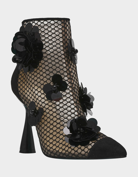 NAVEY BLACK - SHOES - Betsey Johnson