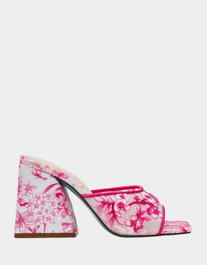 ROO FUCHSIA - SHOES - Betsey Johnson