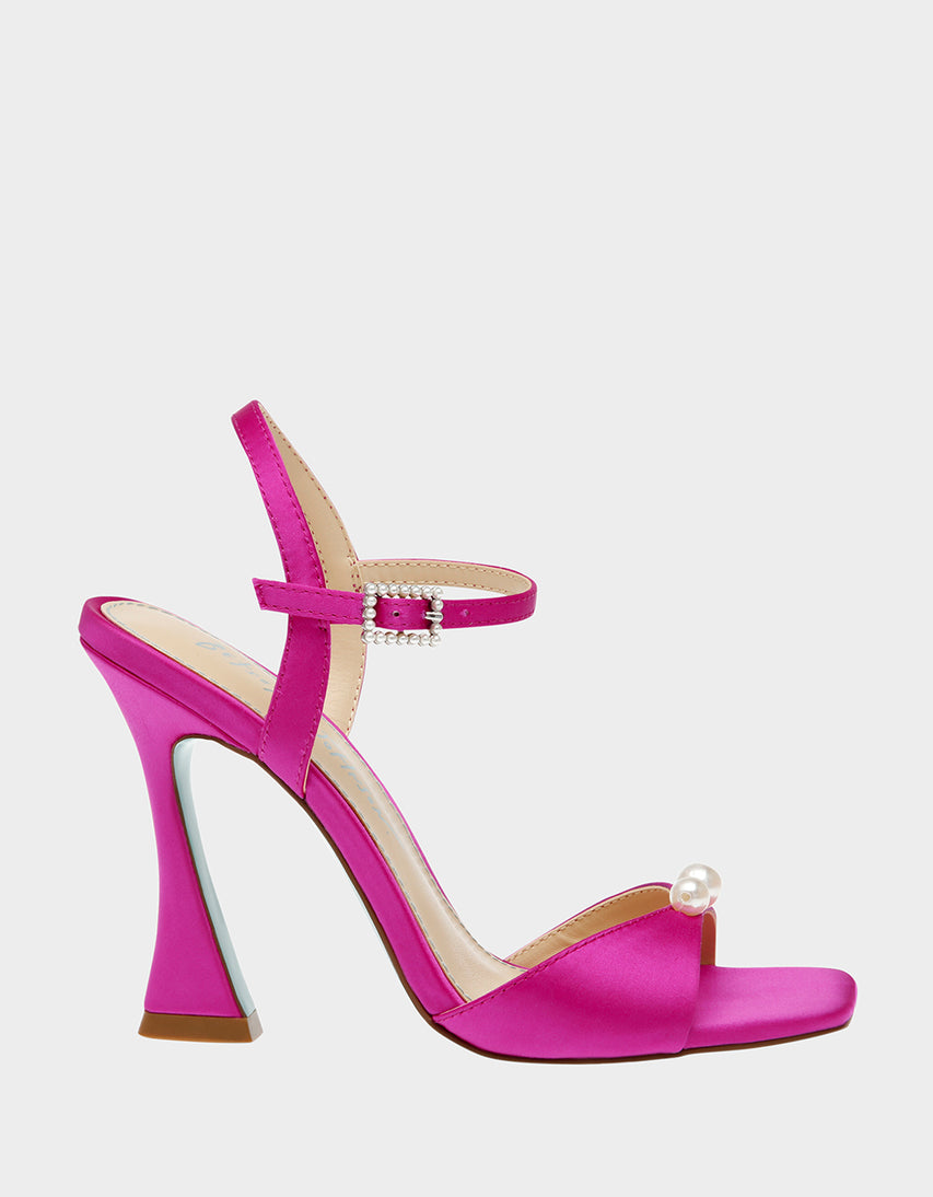 STORY FUCHSIA - SHOES - Betsey Johnson