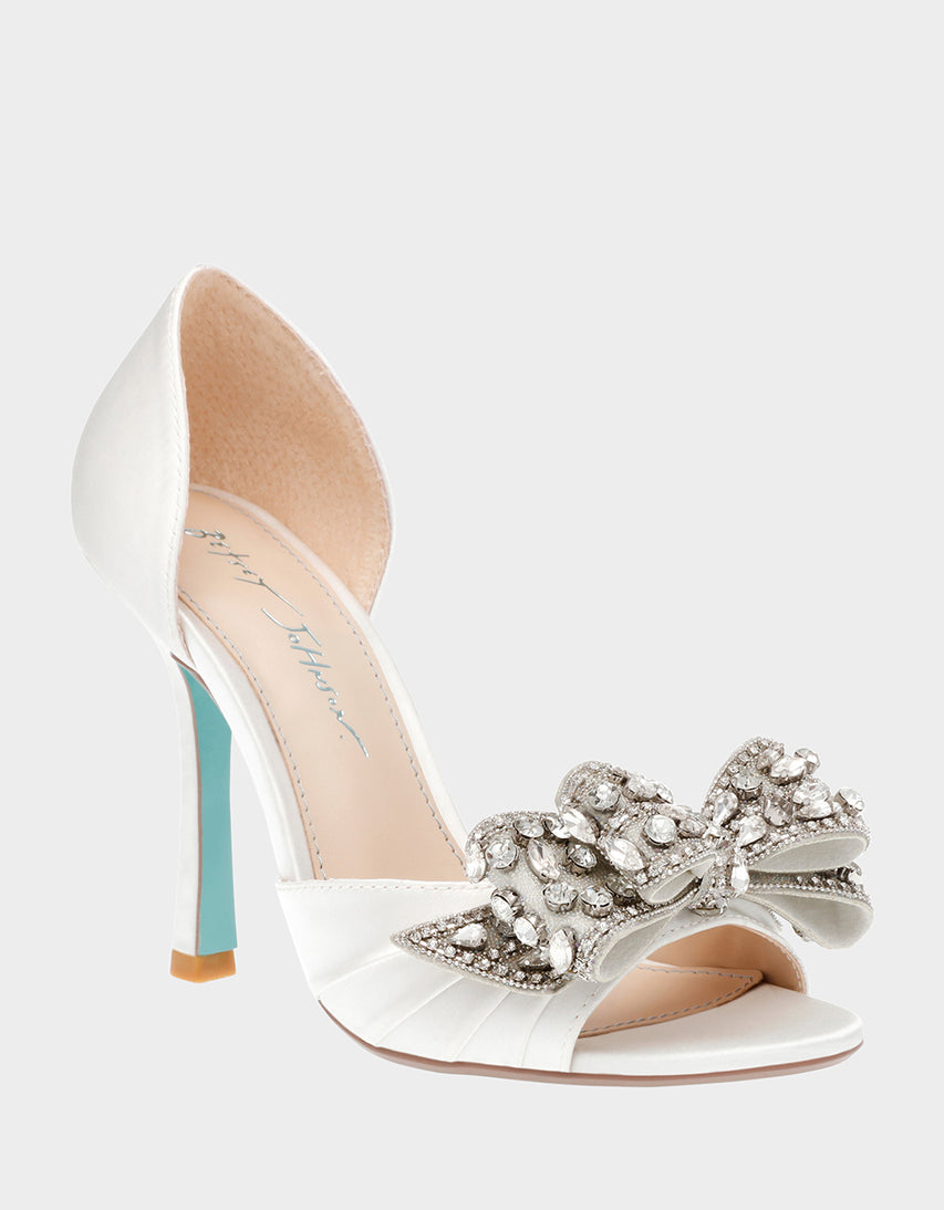 LANDN IVORY - SHOES - Betsey Johnson