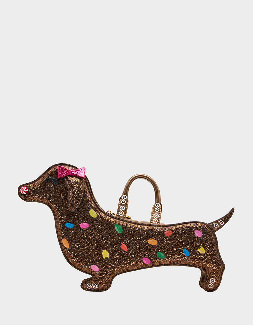 GINGIE DACHSIE BROWN - HANDBAGS - Betsey Johnson