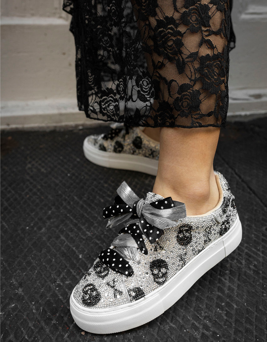 SIDNY SKULLS - SHOES - Betsey Johnson