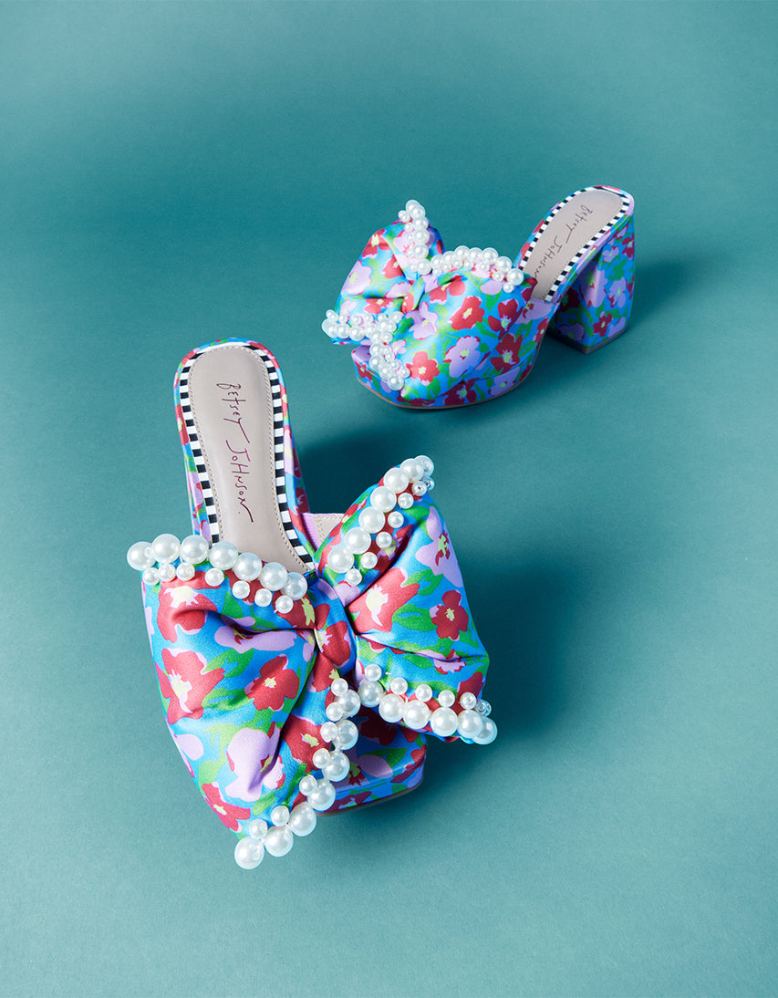 MACCIE BLUE MULTI - SHOES - Betsey Johnson