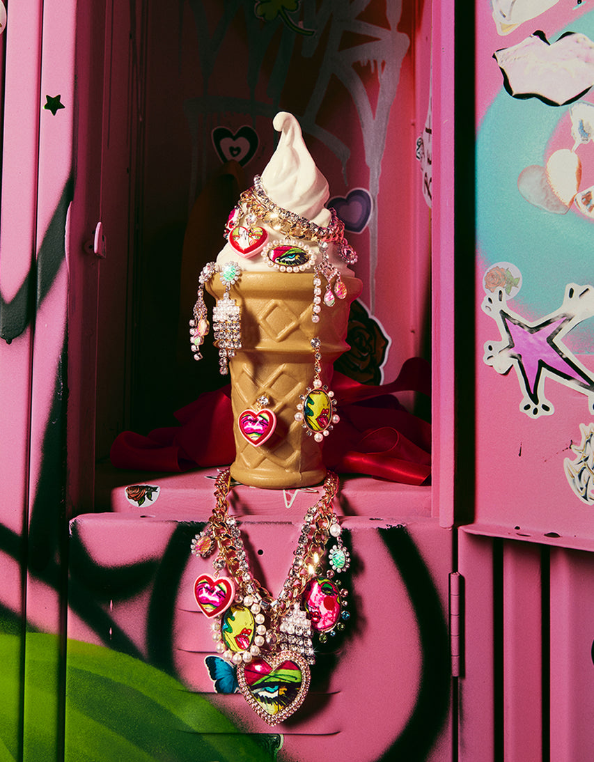 ART CAMPAIGN CHARM BRACELET MULTI - JEWELRY - Betsey Johnson