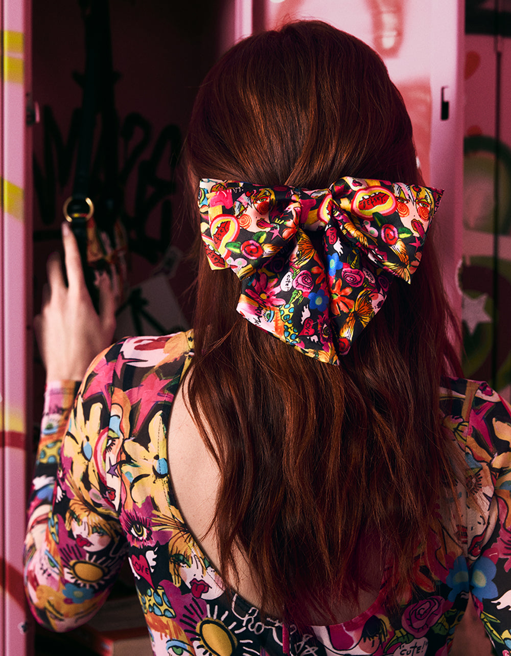OVERSIZED BOW CLIP BLACK MULTI - ACCESSORIES - Betsey Johnson - view 4