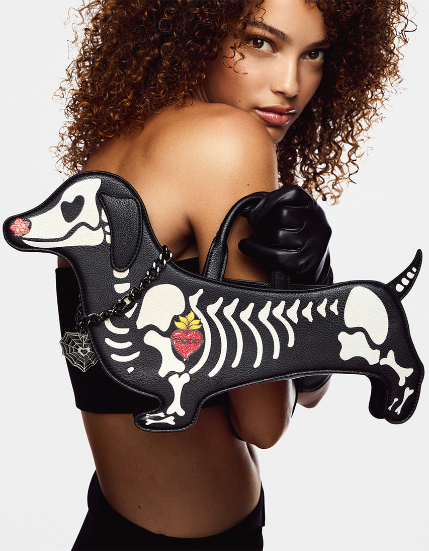 WEENIE & THE BEAST BLACK\WHITE - HANDBAGS - Betsey Johnson