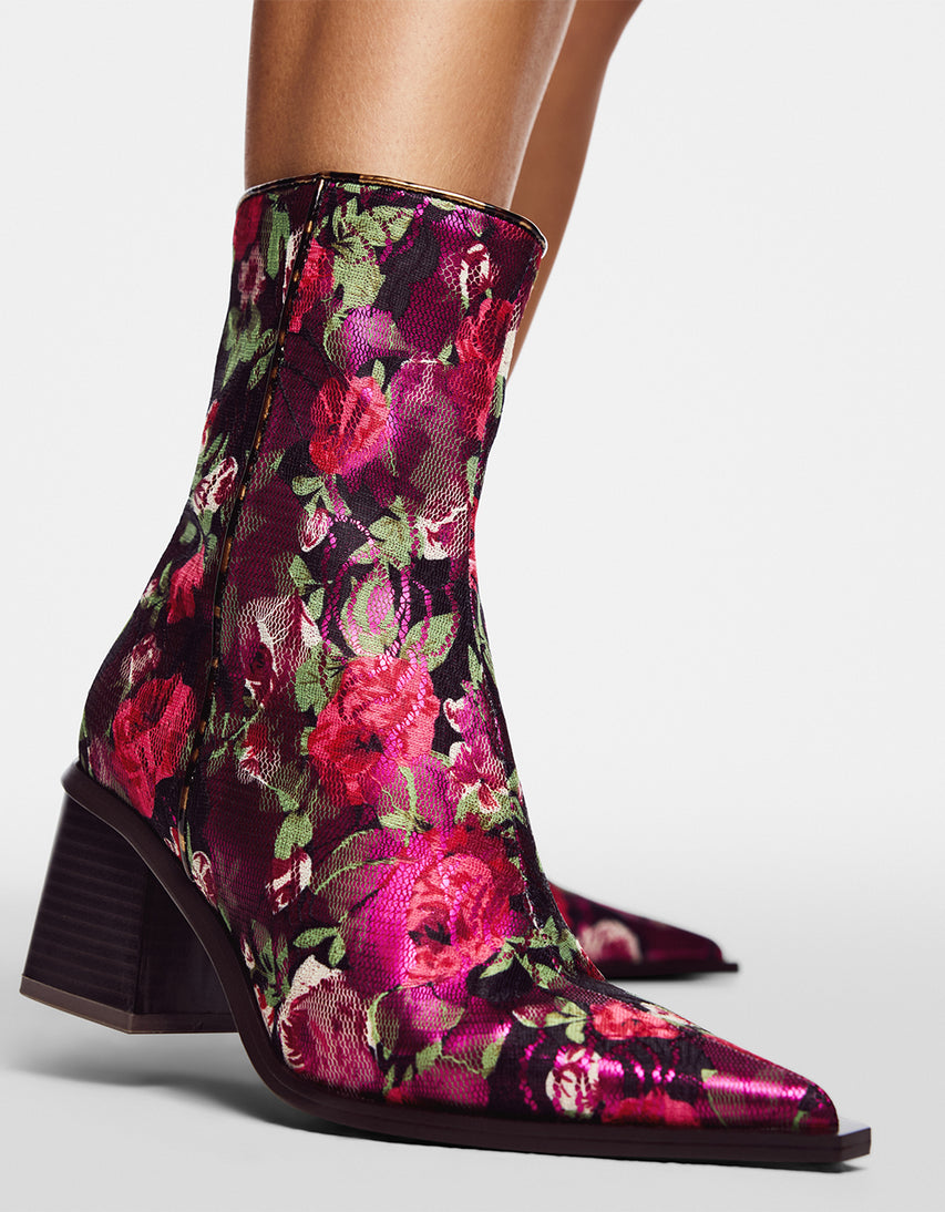 RUDY BLACK/ROSE - SHOES - Betsey Johnson